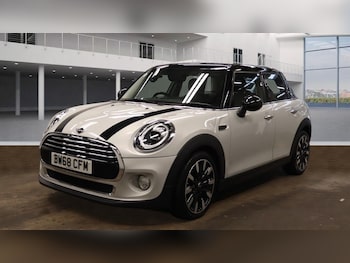 Used MINI Hatch 2019 for sale - 76216831: Photo 2