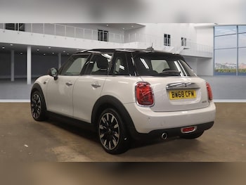 Used MINI Hatch 2019 for sale - 76216831: Photo 3
