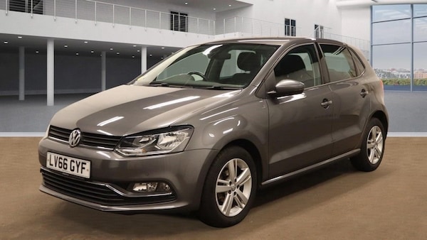 Used Volkswagen Polo 2016 for sale - 76162965: Photo 2