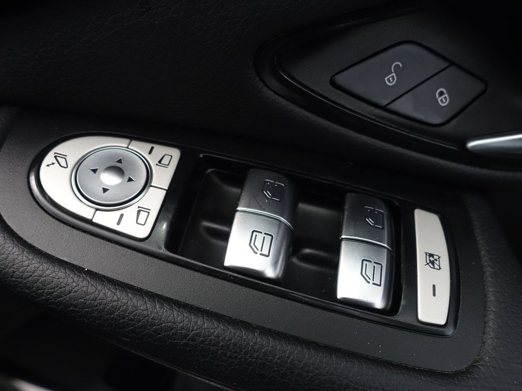 Used Mercedes-Benz C Class 2019 for sale - 75585208: Photo 27