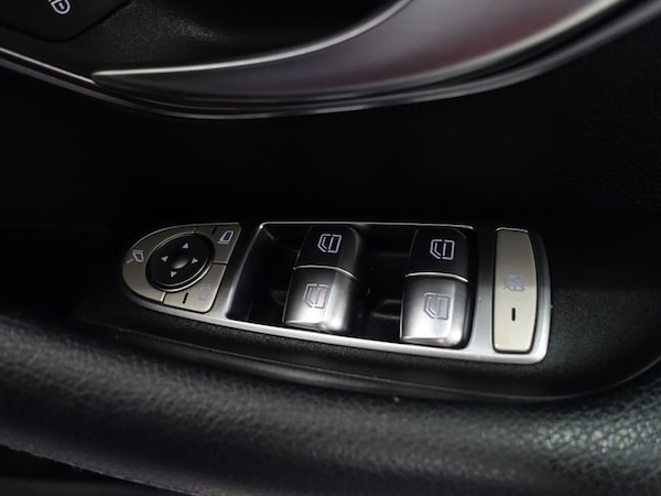 Used Mercedes-Benz E-Class 2019 for sale - 76168491: Photo 29