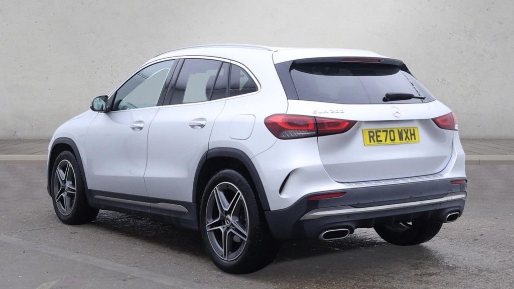 Used Mercedes-Benz GLA 2020 for sale - 76582822: Photo 3