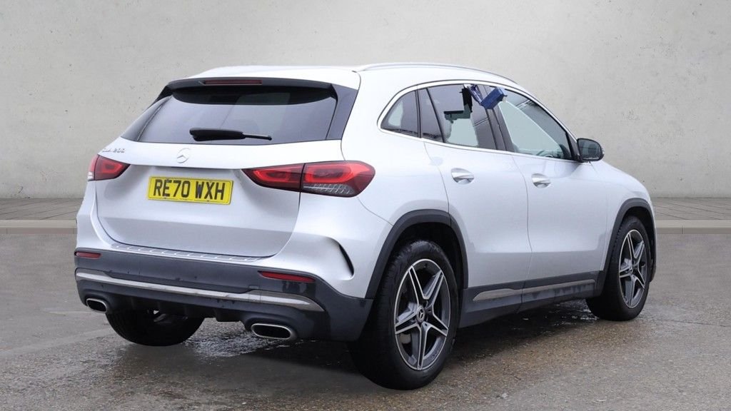 Used Mercedes-Benz GLA 2020 for sale - 76582822: Photo 4