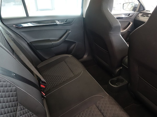 Used Skoda Rapid Spaceback 2019 for sale - 76068667: Photo 17