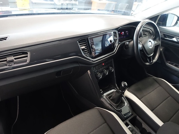 Used Volkswagen T-Roc 2018 for sale - 76147973: Photo 13