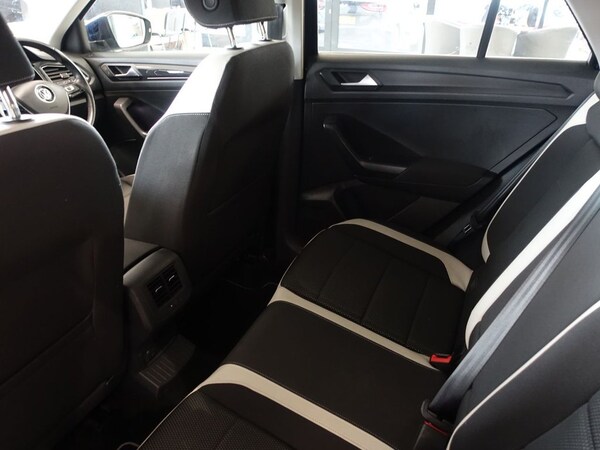 Used Volkswagen T-Roc 2018 for sale - 76147973: Photo 18