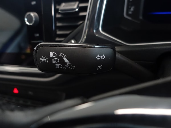 Used Volkswagen T-Roc 2018 for sale - 76147973: Photo 24
