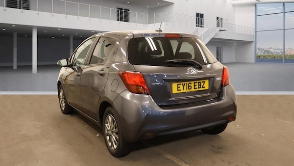 Used Toyota Yaris 2016 for sale - 76223740: Photo 3