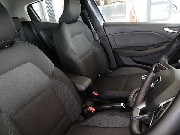Used Renault Clio 2022 for sale - 76069122: Photo 15