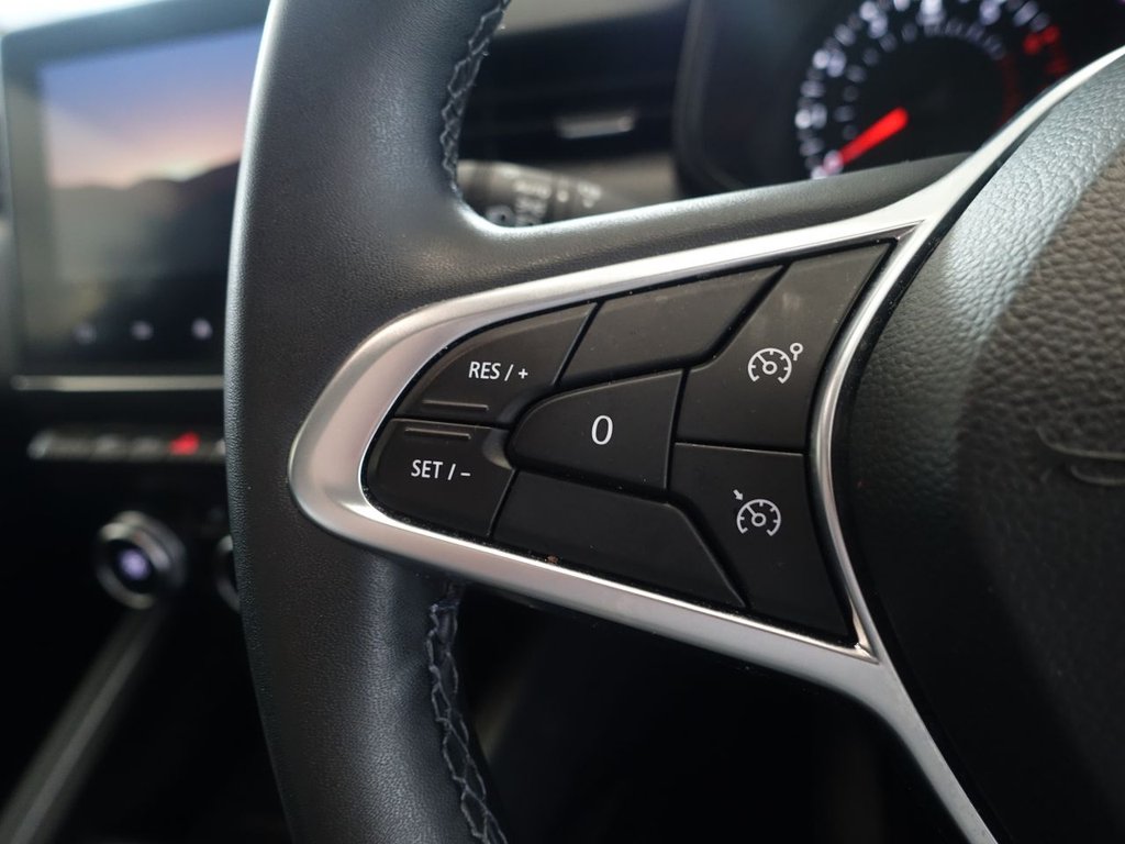 Used Renault Clio 2022 for sale - 76069122: Photo 22