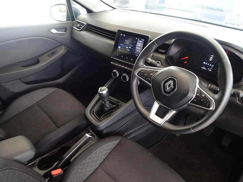 Used Renault Clio 2022 for sale - 76069122: Photo 3