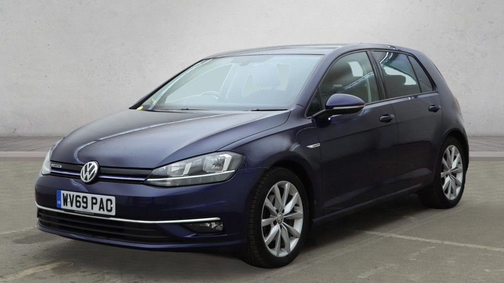 Used Volkswagen Golf 2019 for sale - 76868135: Photo 2