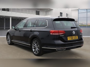 Used Volkswagen Passat 2016 for sale - 75923656: Photo
