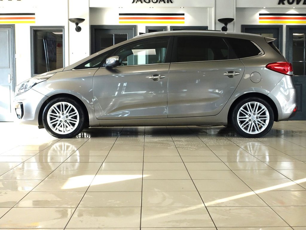 Used Kia Carens 2017 for sale - 76223279: Photo 10