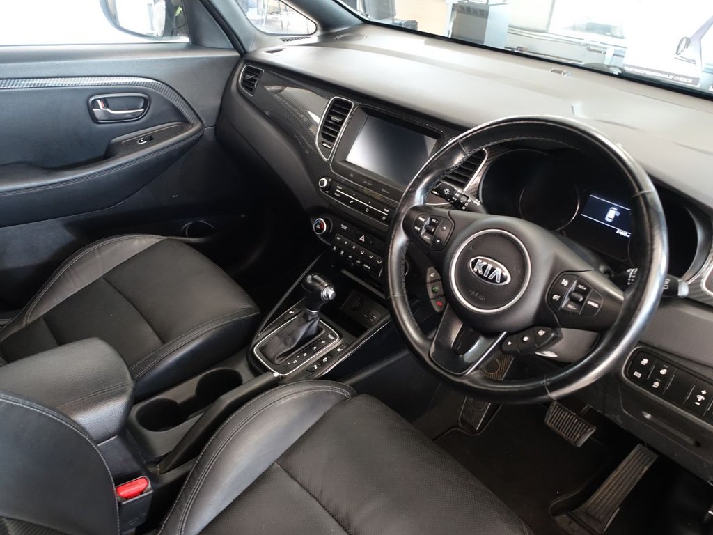 Used Kia Carens 2017 for sale - 76223279: Photo 3