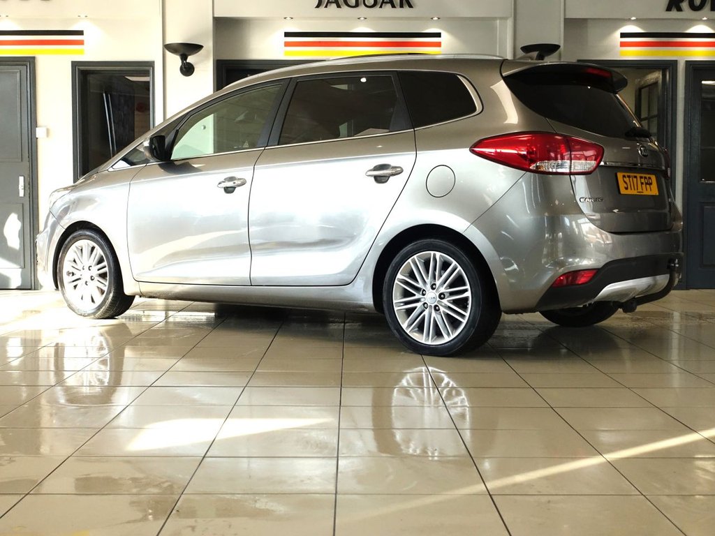 Used Kia Carens 2017 for sale - 76223279: Photo 9