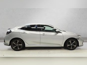 Used Honda Civic 2019 for sale - 76417627: Photo