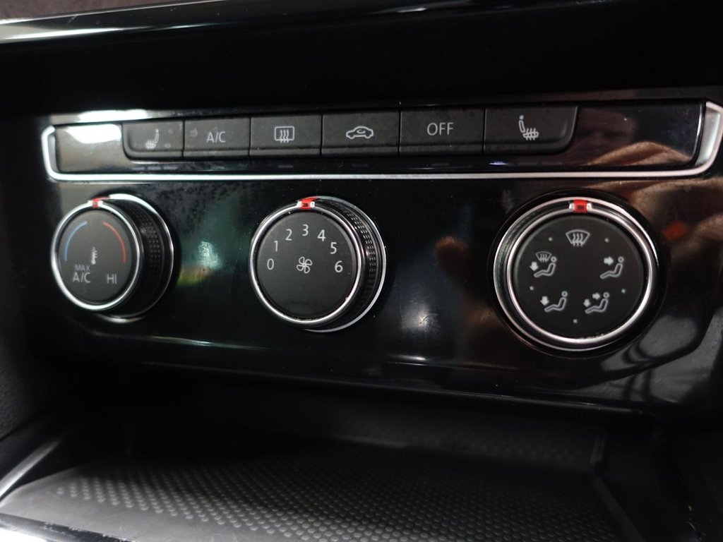 Used Volkswagen Passat 2019 for sale - 76190850: Photo 24