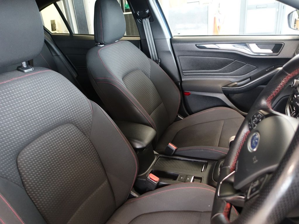 Used Ford Focus 2019 for sale - 76386401: Photo 15