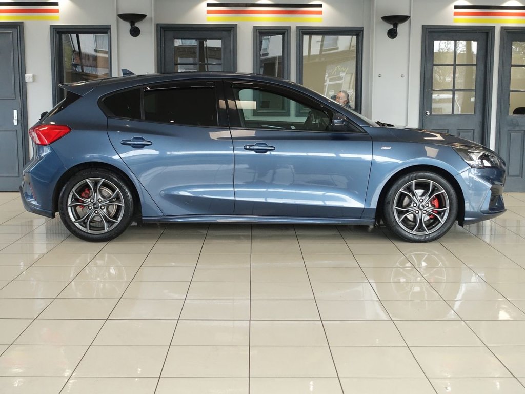 Used Ford Focus 2019 for sale - 76386401: Photo 2