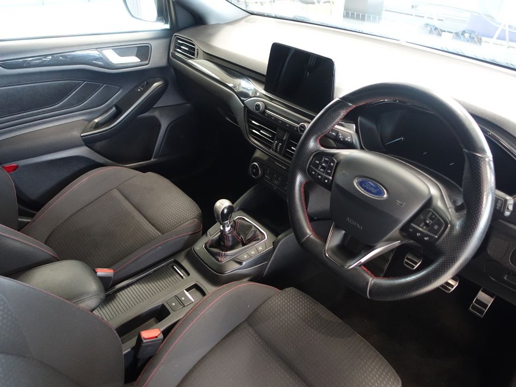Used Ford Focus 2019 for sale - 76386401: Photo 3