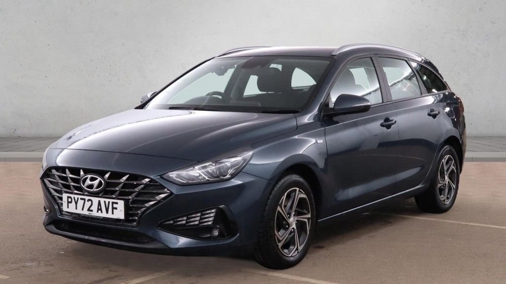 Used Hyundai i30 2022 for sale - 76698649: Photo 2