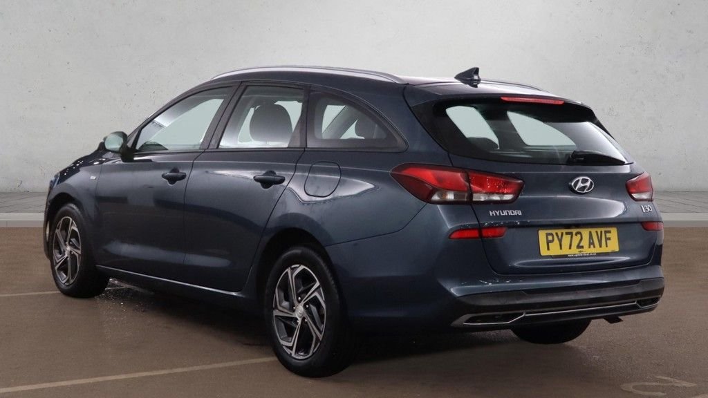 Used Hyundai i30 2022 for sale - 76698649: Photo 3