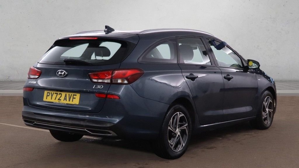 Used Hyundai i30 2022 for sale - 76698649: Photo 4