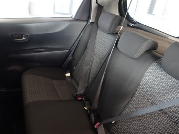 Used Toyota Yaris 2013 for sale - 76185069: Photo 17