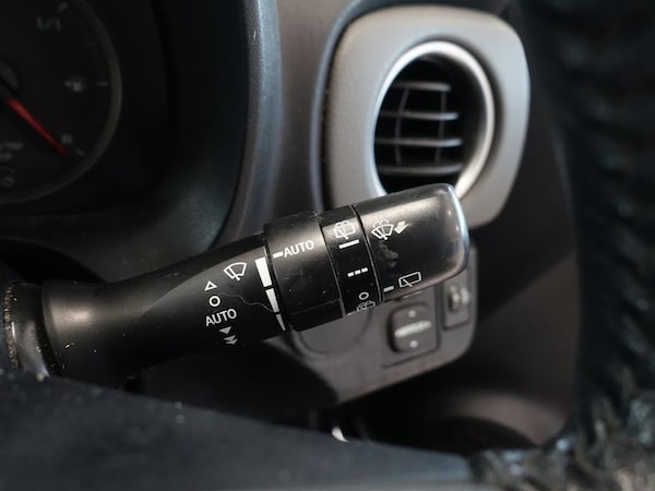 Used Toyota Yaris 2013 for sale - 76185069: Photo 22