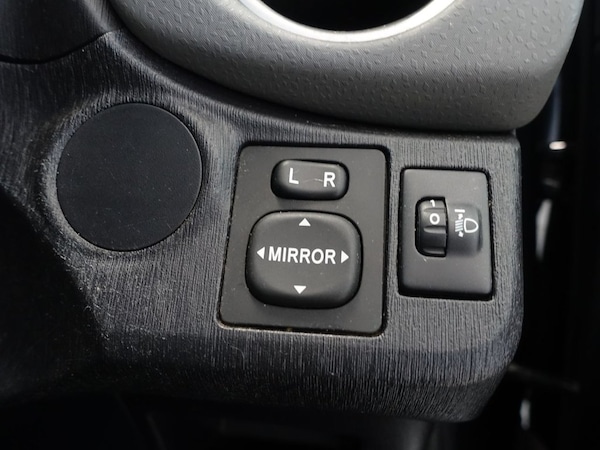 Used Toyota Yaris 2013 for sale - 76185069: Photo 25