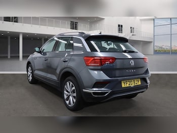 Used Volkswagen T-Roc 2020 for sale - 76190838: Photo