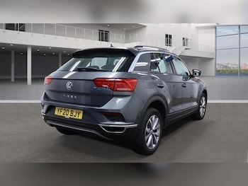 Used Volkswagen T-Roc 2020 for sale - 76190838: Photo