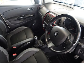 Used Renault Captur 2017 for sale - 75924005: Photo