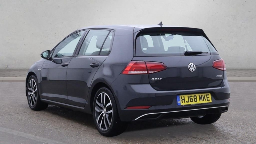 Used Volkswagen Golf 2018 for sale - 76356782: Photo 3