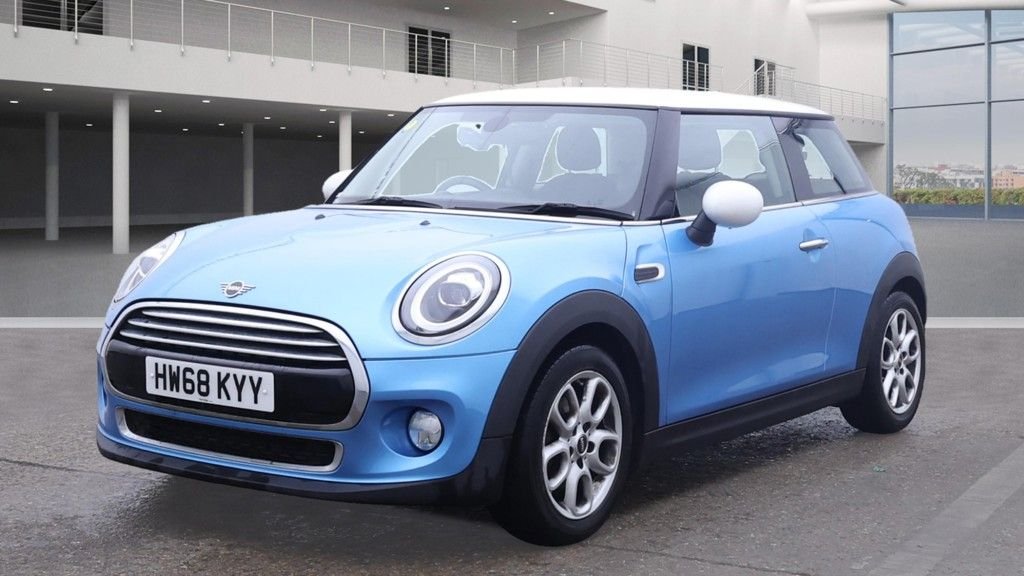 Used MINI Hatch 2018 for sale - 76345585: Photo 2