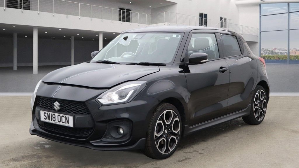 Used Suzuki Swift 2018 for sale - 76345583: Photo 2