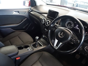 Used Mercedes-Benz B Class 2014 for sale - 76029707: Photo 3