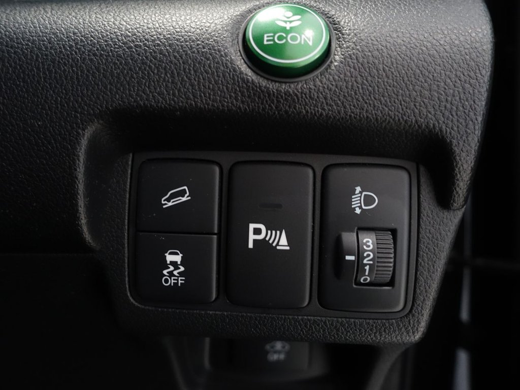 Used Honda CR-V 2018 for sale - 76147698: Photo 28