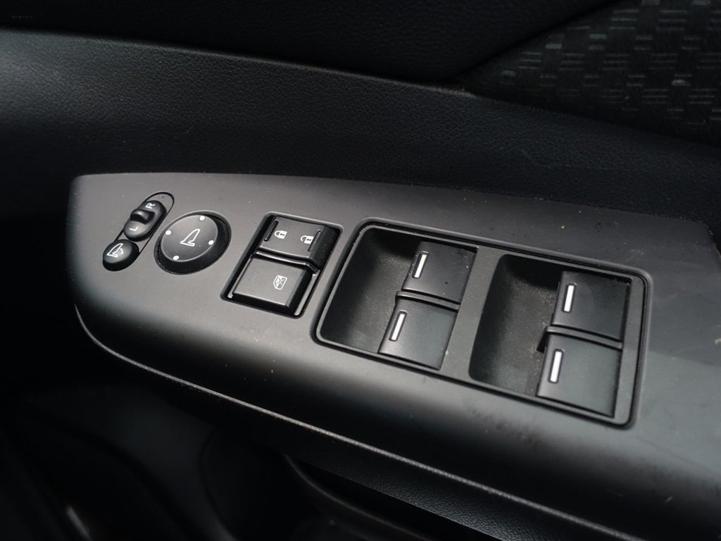 Used Honda CR-V 2018 for sale - 76147698: Photo 29