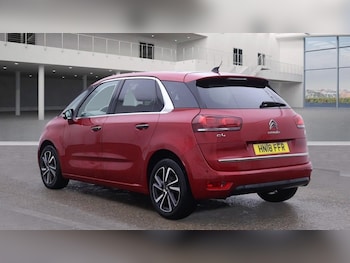 Used Citroen C4 Picasso 2018 for sale - 76279808: Photo 3