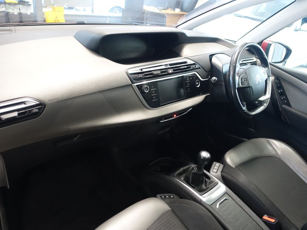 Used Citroen C4 Picasso 2018 for sale - 76279808: Photo 4