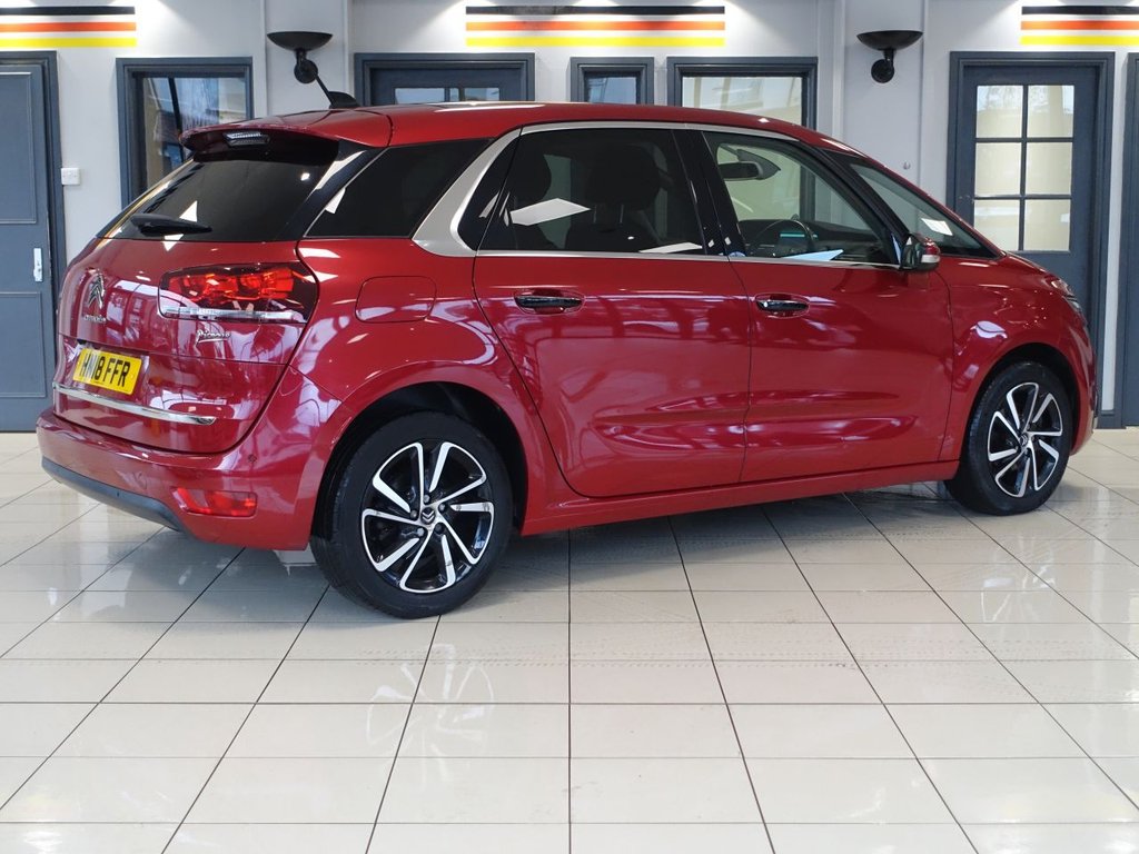 Used Citroen C4 Picasso 2018 for sale - 76279808: Photo 8