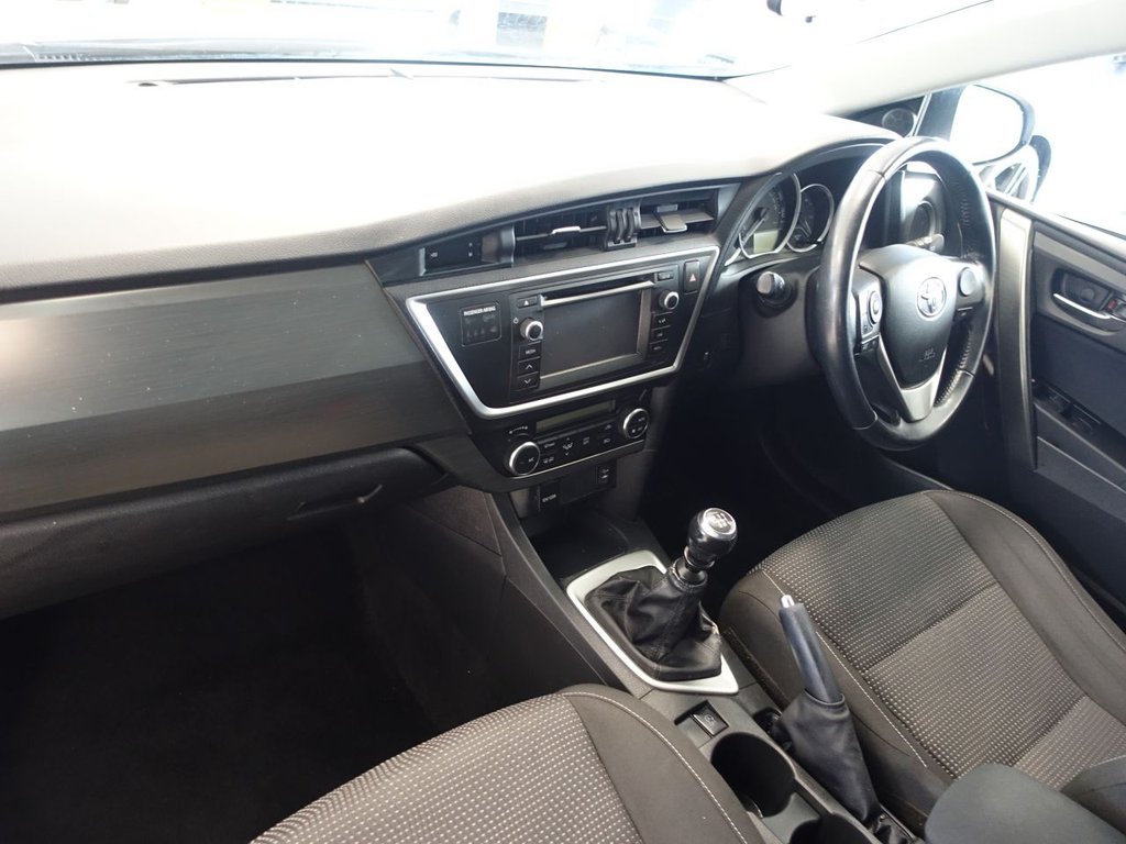 Used Toyota Auris 2013 for sale - 76333978: Photo 12