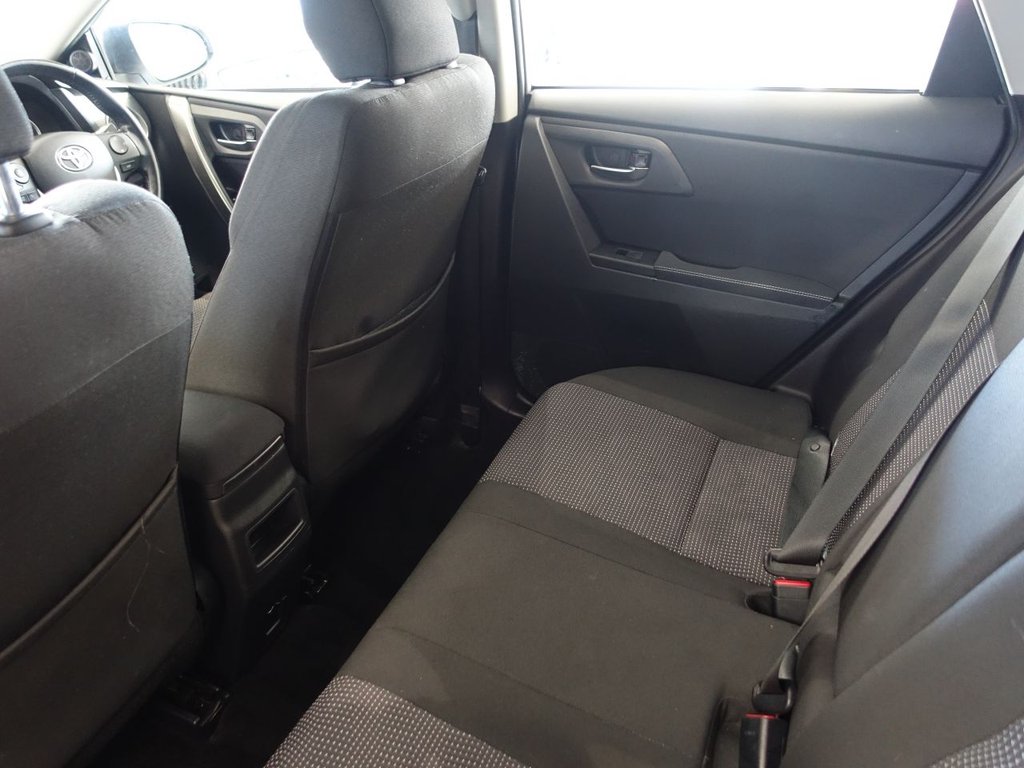 Used Toyota Auris 2013 for sale - 76333978: Photo 17