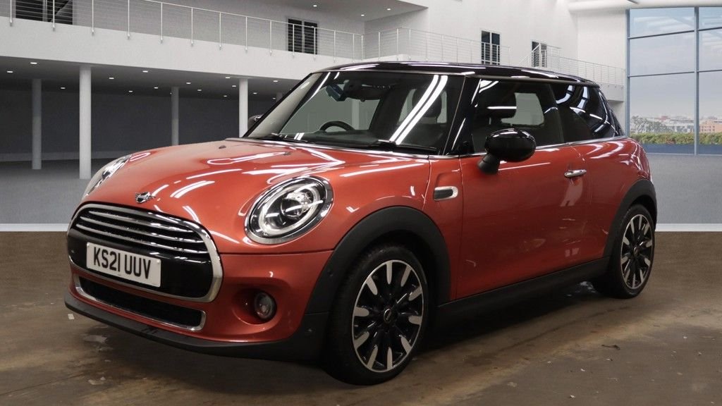 Used MINI Hatch 2021 for sale - 76345604: Photo 2