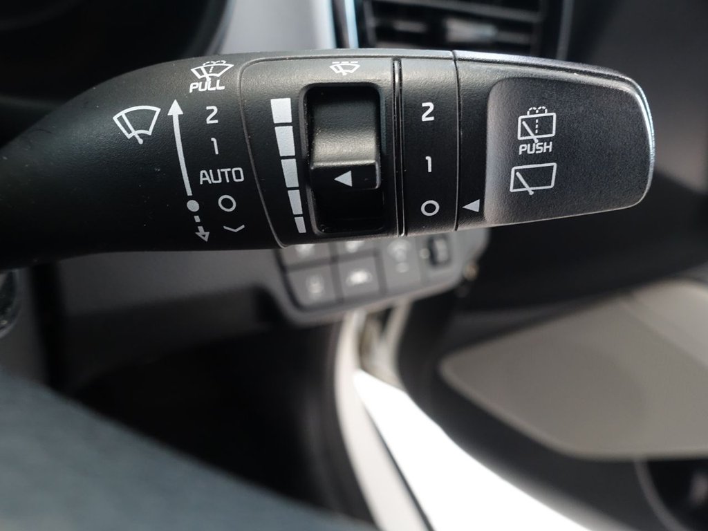 Used Kia Stonic 2019 for sale - 75998525: Photo 14