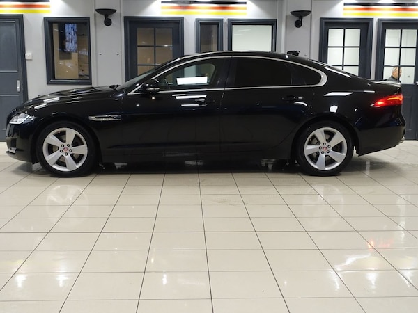 Used Jaguar XF 2017 for sale - 76256778: Photo 10