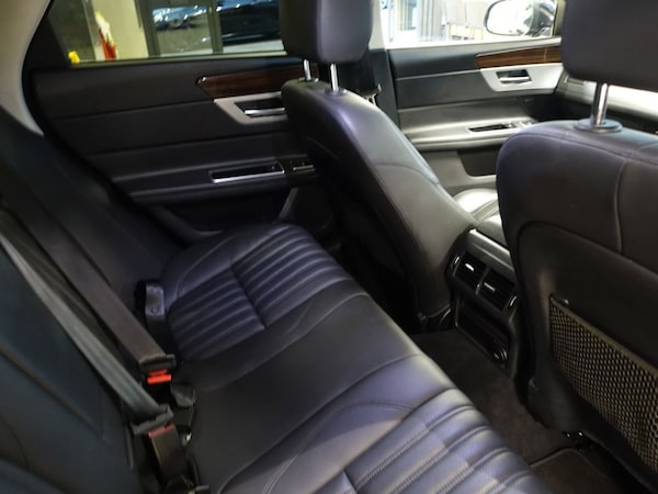 Used Jaguar XF 2017 for sale - 76256778: Photo 17