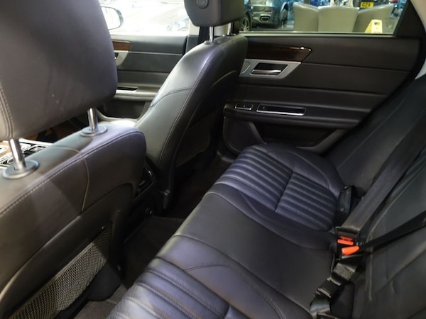 Used Jaguar XF 2017 for sale - 76256778: Photo 18
